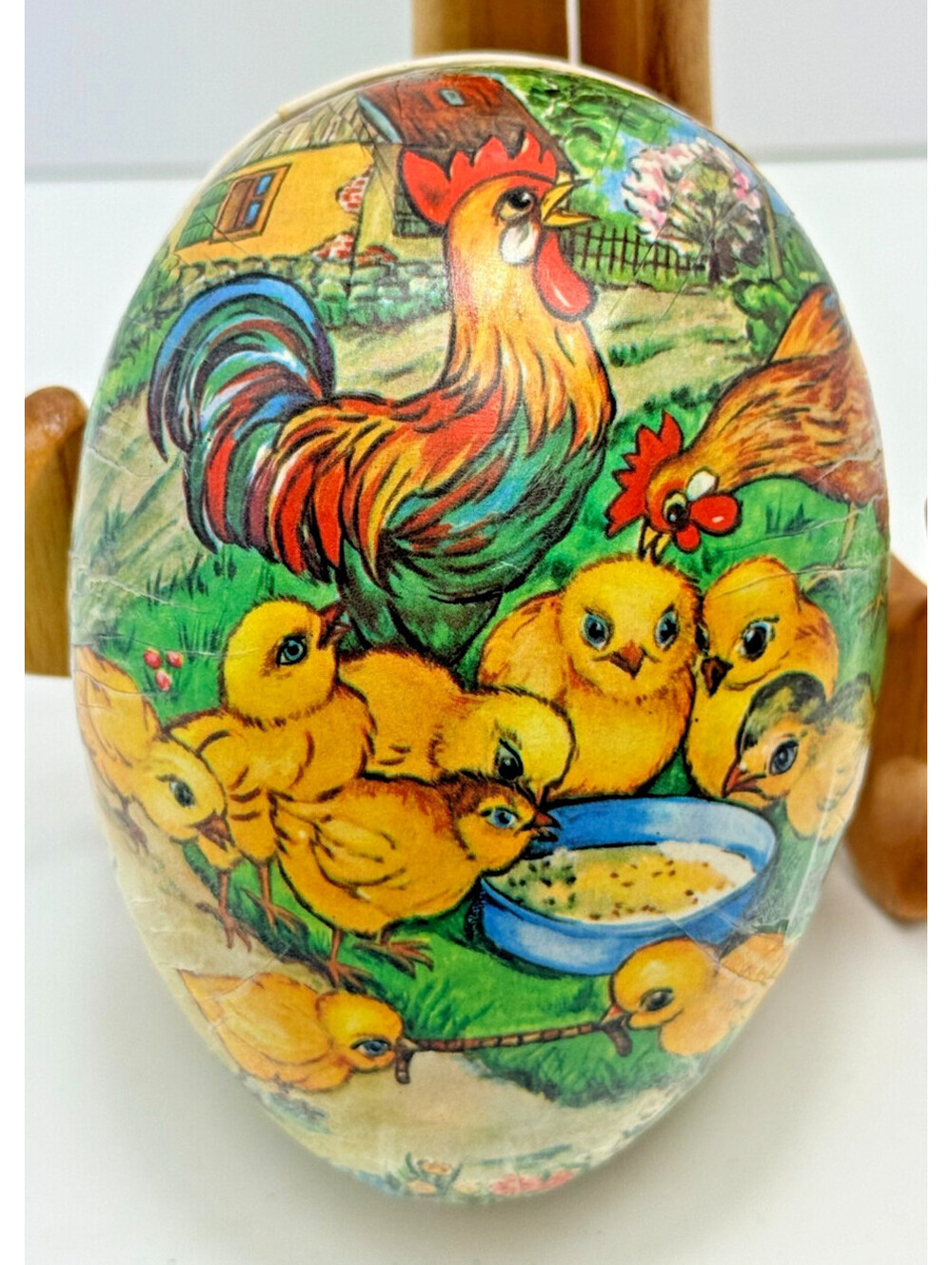 Vtg German Democratic Republic Paper Easter Eggs Chickens 3.5" Sawtooth Edge